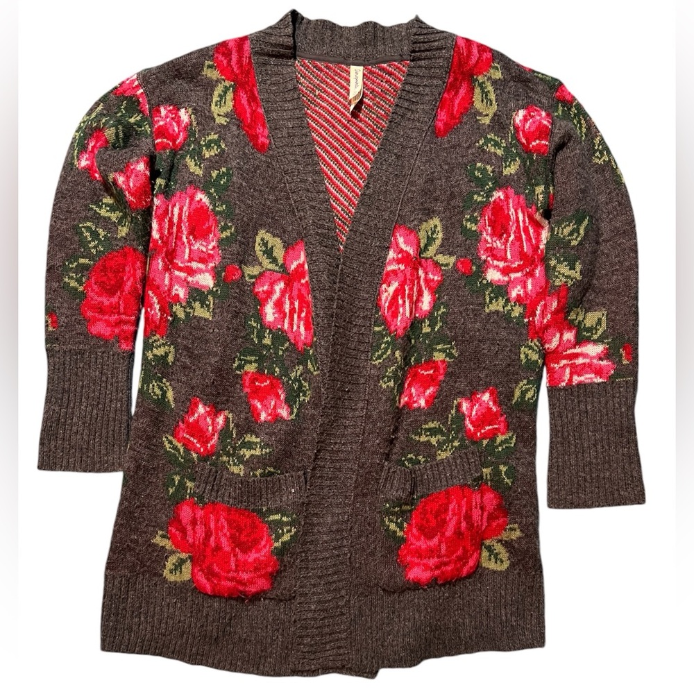 Aeropostale grey cardigan with a rose pattern woman’s size medium